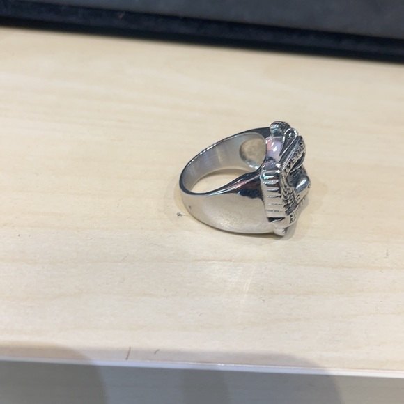 Ring - Picture 2 of 3